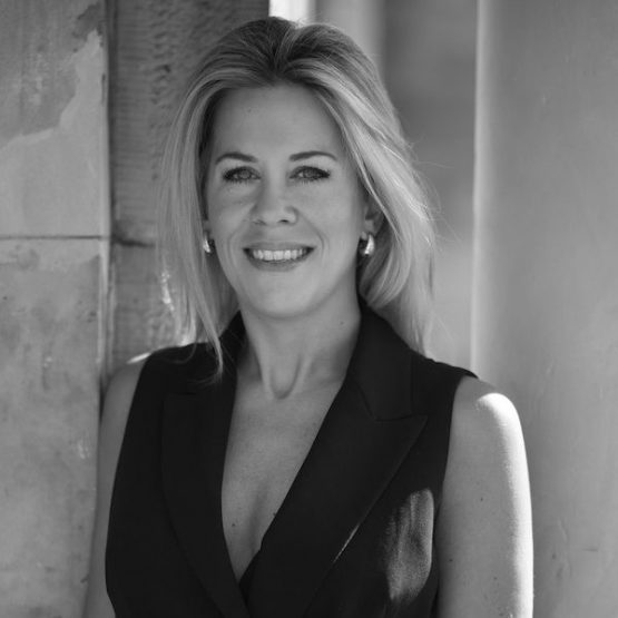 Profilfoto von Traurednerin Hannover LANA im Team von martinredet Freie Trauung auf Mallorca Ibiza Ausland